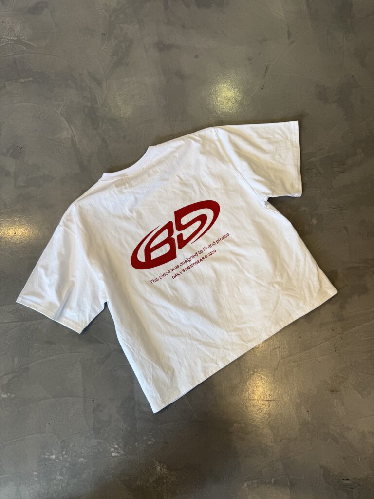 SIGNATURE WHITE TEE
