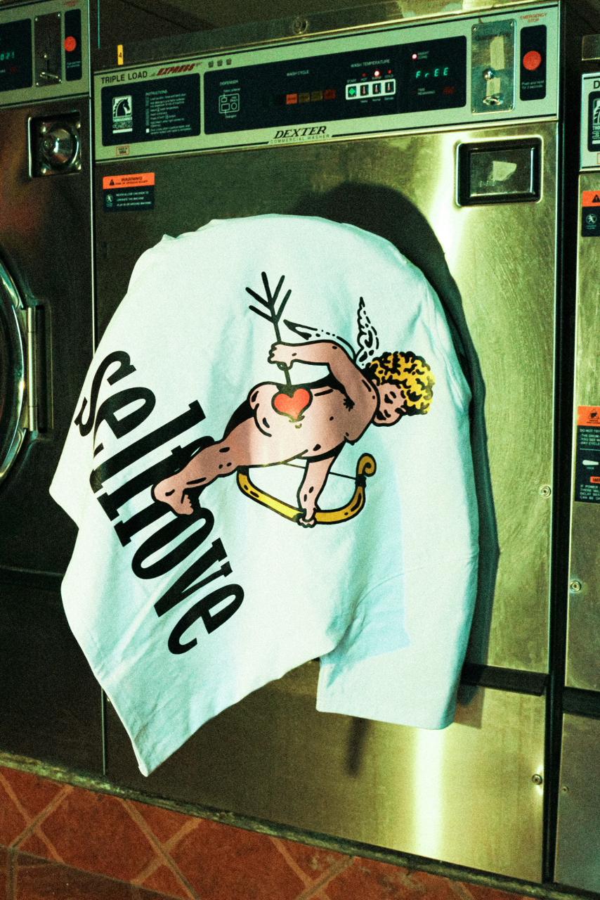 OVERSIZED SELFLOVE T SHIRT